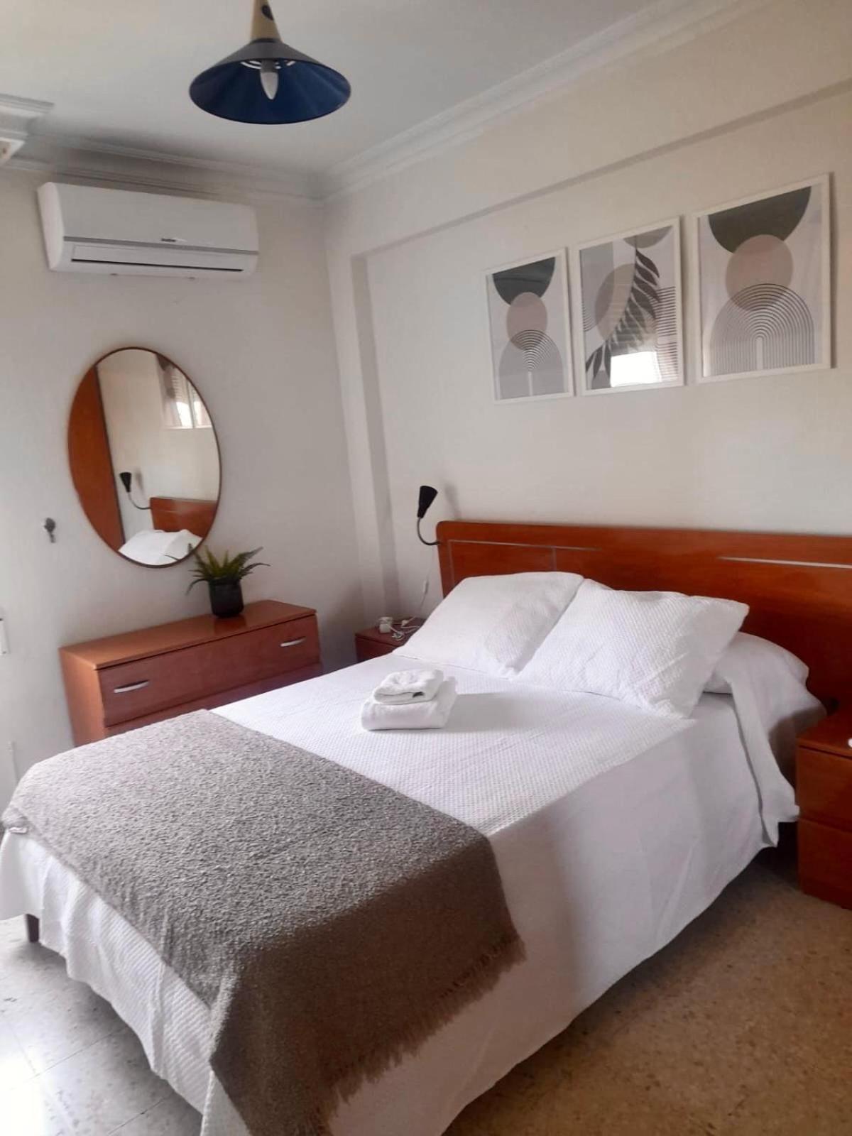 Cozy Apartment Next To Center セビリア エクステリア 写真