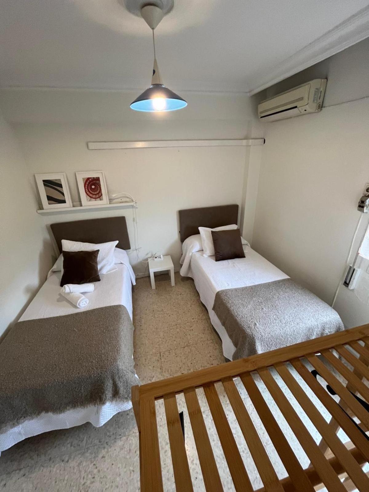 Cozy Apartment Next To Center セビリア エクステリア 写真