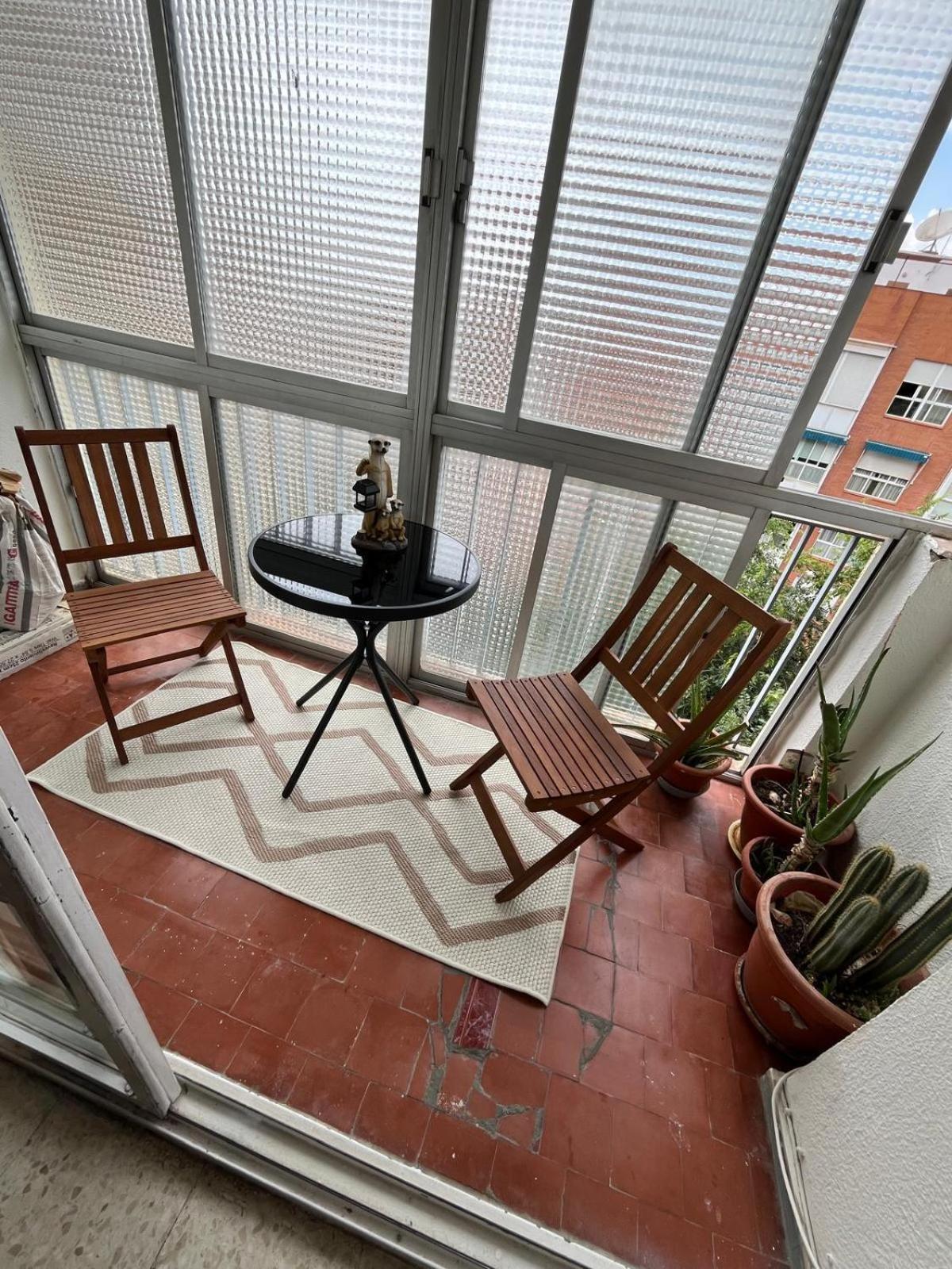 Cozy Apartment Next To Center セビリア エクステリア 写真